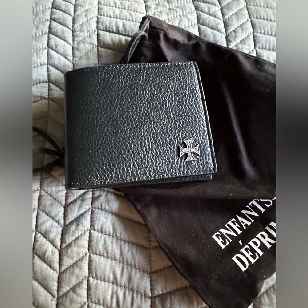 Sold!!  NWT — ERD leather iron cross wallet